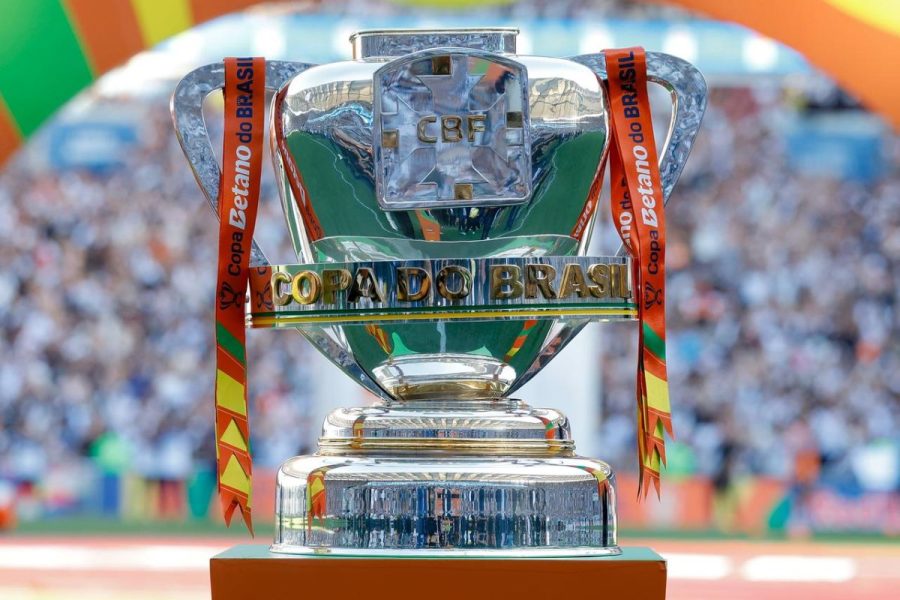 Record pode desafiar SBT e dividir a Copa do Brasil com a Globo