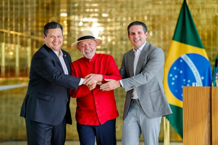Lula se aproxima de Alcolumbre e Motta para fortalecer alianças eleitorais