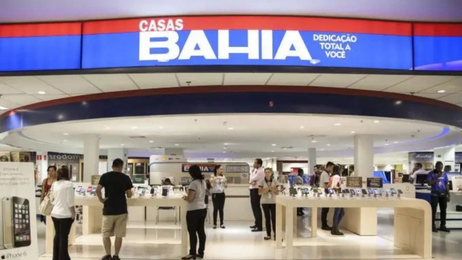 Justiça proíbe demissões na Casas Bahia após fechamento de lojas no ES