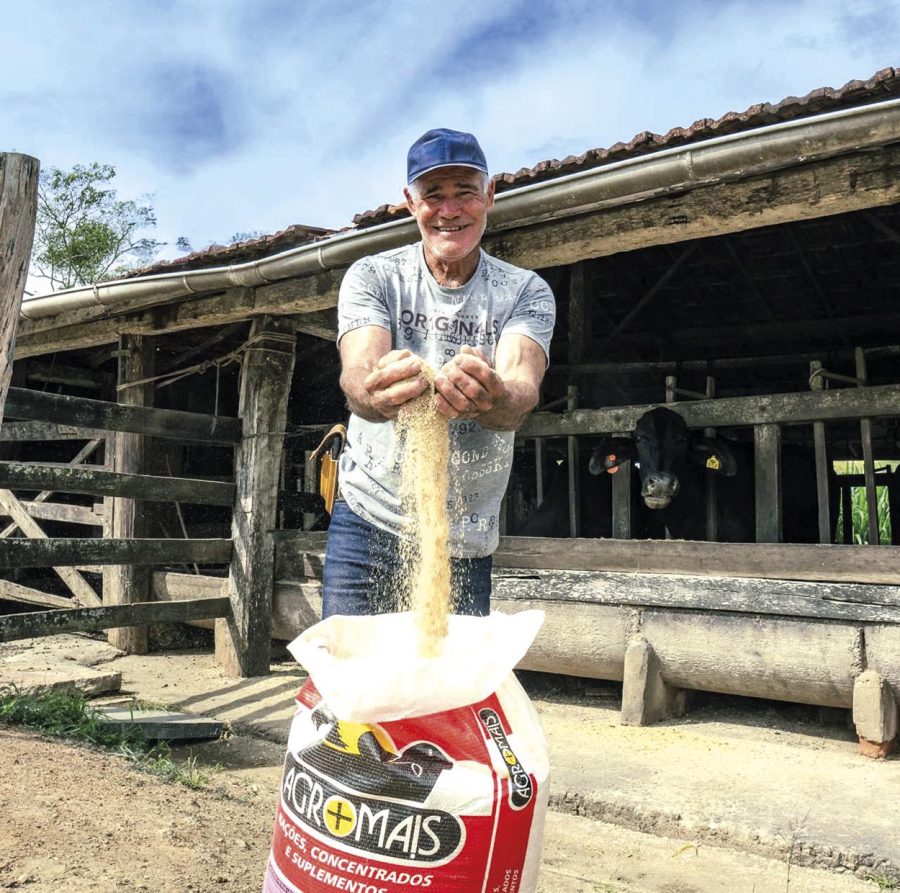 Programa de Ração Farelada Apoia Produtores em Presidente Kennedy