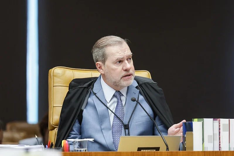 Ministro Toffoli nega pedido de Carlos Brandão sobre decisão de Dino