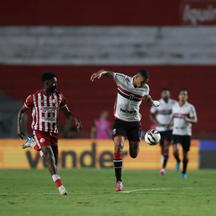 Botafogo-SP enfrenta crise e busca reabilitação na Série B do Brasileiro