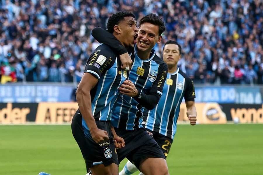Vitória e Grêmio buscam vitória crucial para escapar do rebaixamento