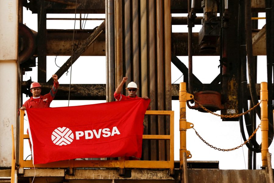 EUA e Venezuela firmam acordo para exploração de petróleo