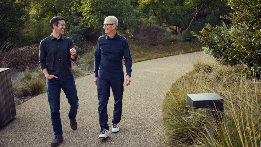 Apple inicia nova fase com John Ternus como CEO: desafios à vista